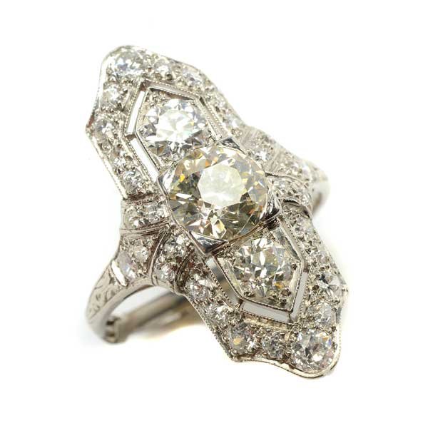 Edwardian Diamond, Platinum Ring. (1 of 4)