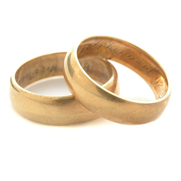 Collection of Two 18k Yellow Gold Bands. (1 of 4)
