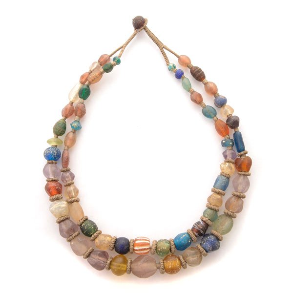 Persian Glass Bead Necklace. (1 of 4)