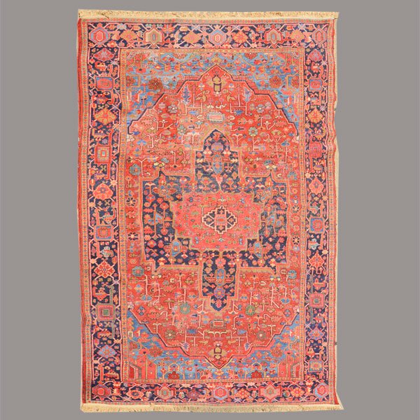 Heriz Carpet: 9 feet 6 inches x 13 feet 12 inches (1 of 4)