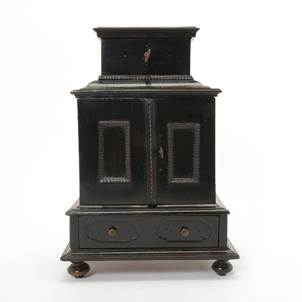 Continental Baroque Style Shell and Hardstone Mounted (1 of 10)