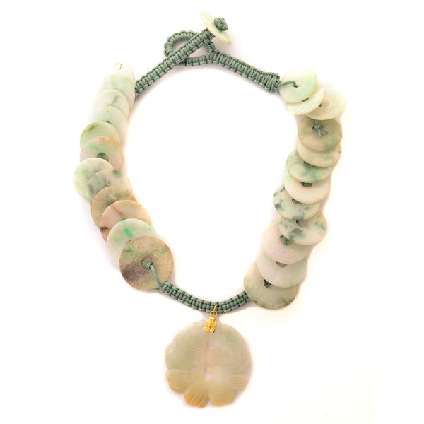 Chinese Jade Necklace. (1 of 6)