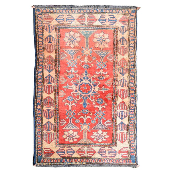 Pakistani Rug: 3 feet 5 inches x 5 feet 7 inches (1 of 4)