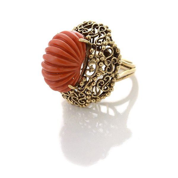 *Coral, 14k Yellow Gold Ring. (1 of 4)