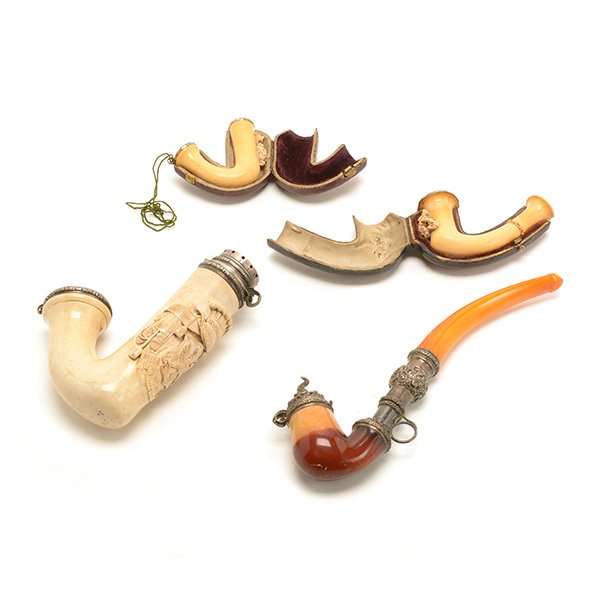 Four Decorative Meerschaum Pipes or Bowls (1 of 10)