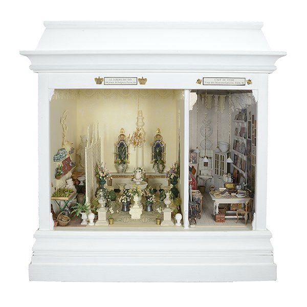 Le Jardin du Roi and l'Art de Vivre Miniatures by Tom: Le Jardin du Roi and l'Art de Vivre Miniature by Tom Roberts. Le Jardin du Roi, located at 84 Rue Place St-Sulprice, Paris 6ef recreating in miniature a purveyor of miniature garden jardinieres, flowe