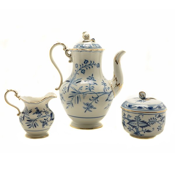 Meissen Blue Onion Three Piece Porcelain Coffee Service (1 of 10)