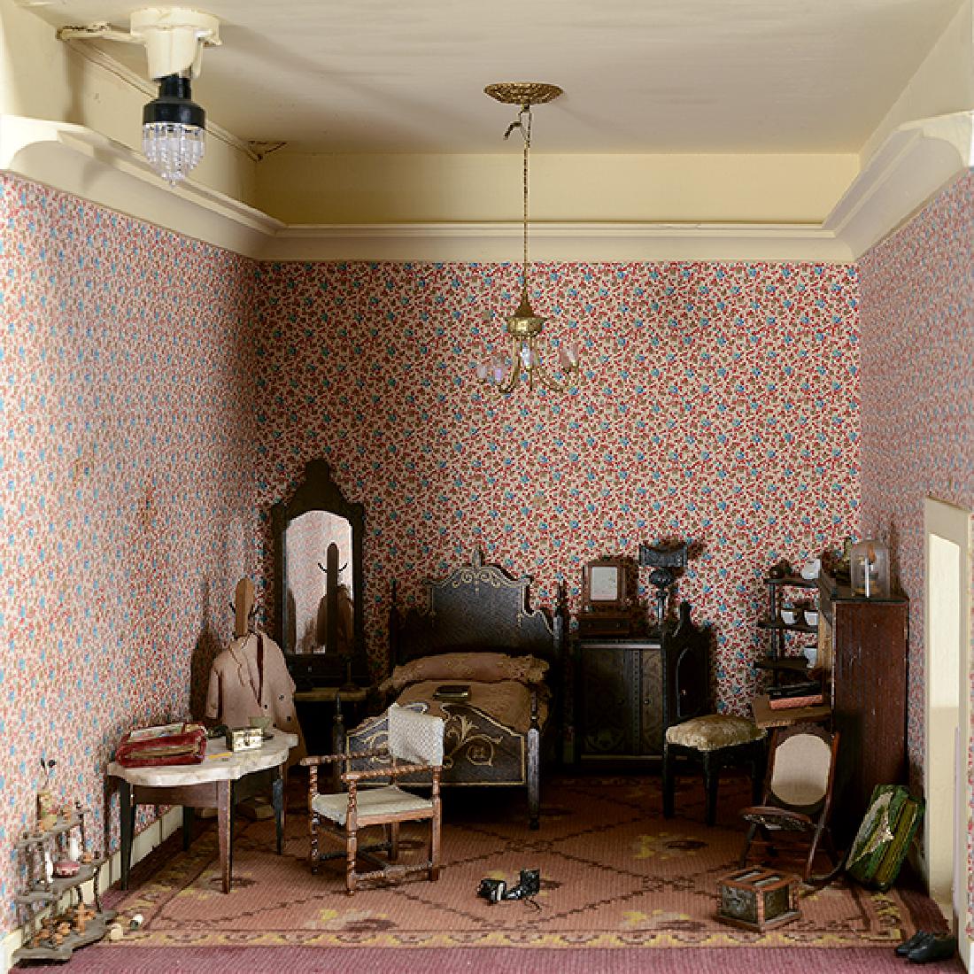 Contents of Rococo Revival Bedroom, Mother Larke (1 of 1)