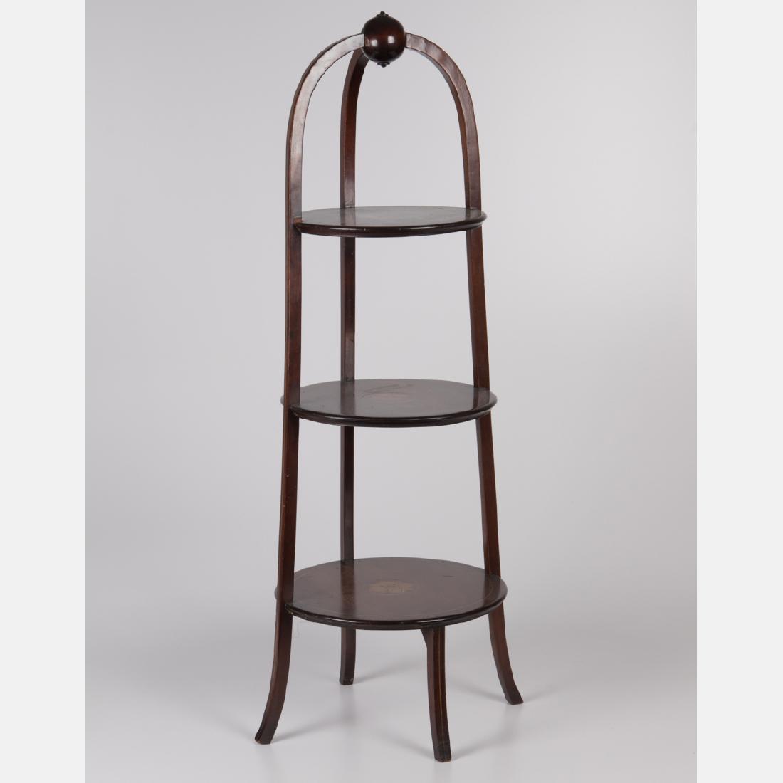 A Hepplewhite Style Mahogany Muffin Stand, 19th/20th (1 of 2)