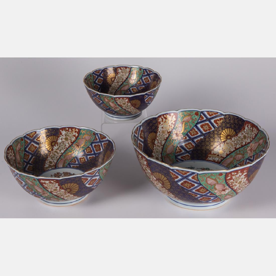 A Collection of Three Japanese Imari Bowls, 20th (1 of 7)