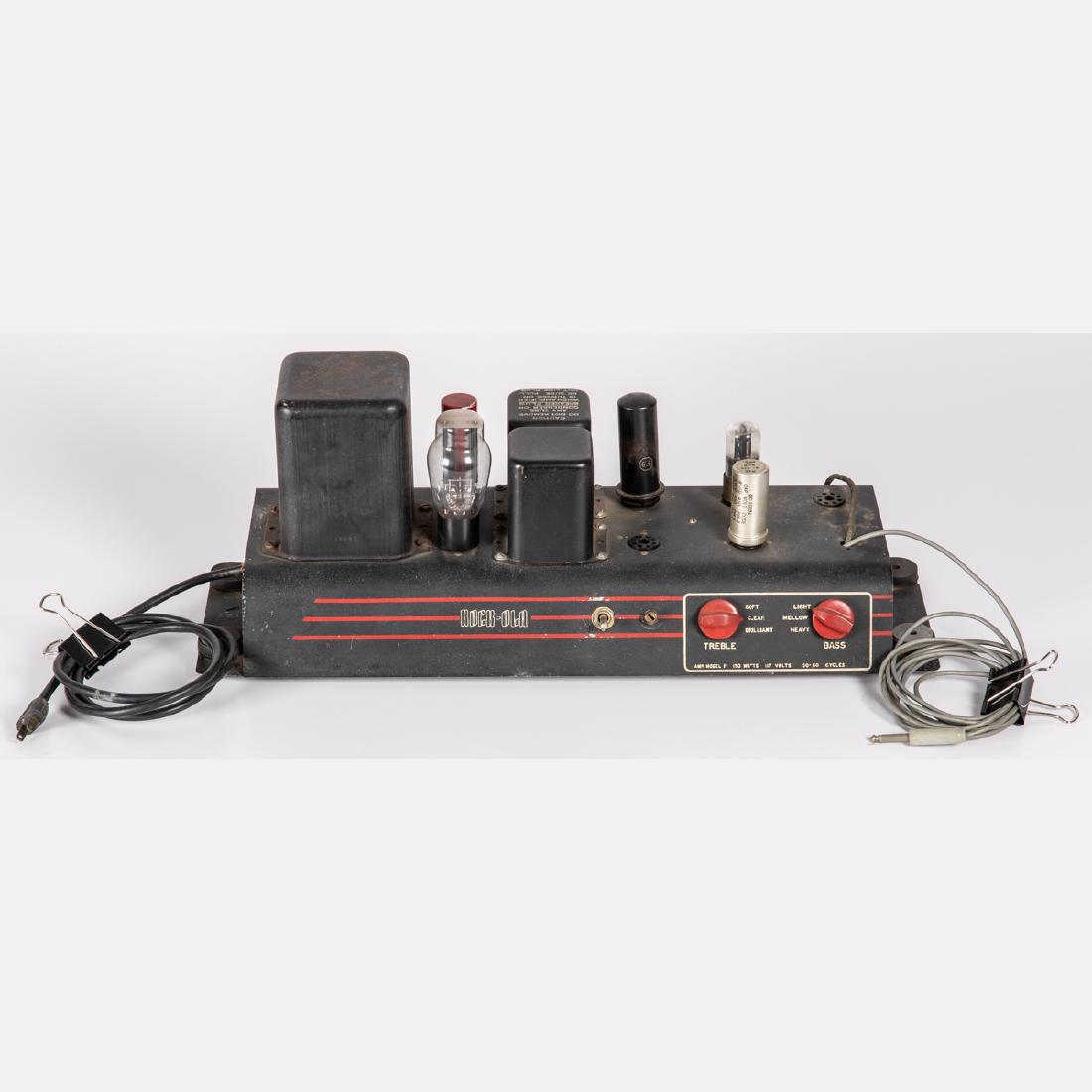 A Vintage Rock-ola 'Model P' Jukebox Amplifier, 20th: A Vintage Rock-ola 'Model P' Jukebox Amplifier, 20th Century, Working order unknown.