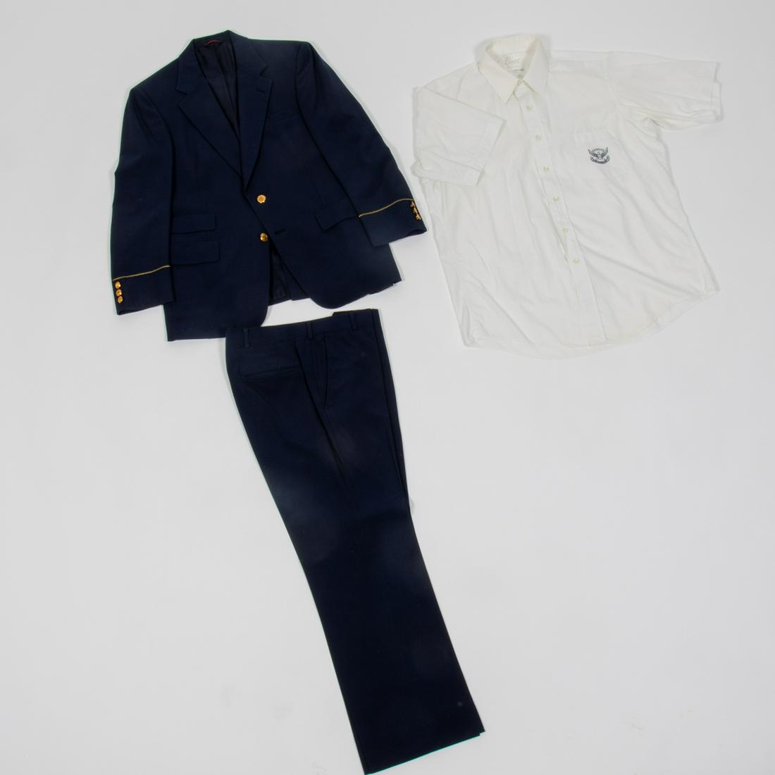 A United Airlines Uniform (1 of 6)