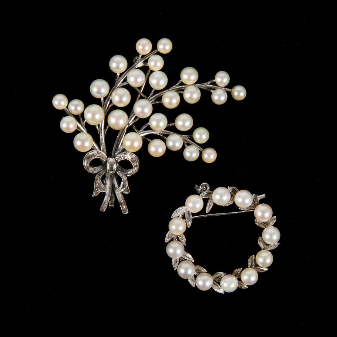 Two Sterling Silver and Pearl Brooches,: Two Sterling Silver and Pearl Brooches, Approx. size of pearls range from 4mm-6mm. Please note no credit card payments for first time buyers and seven business day hold on all checks.