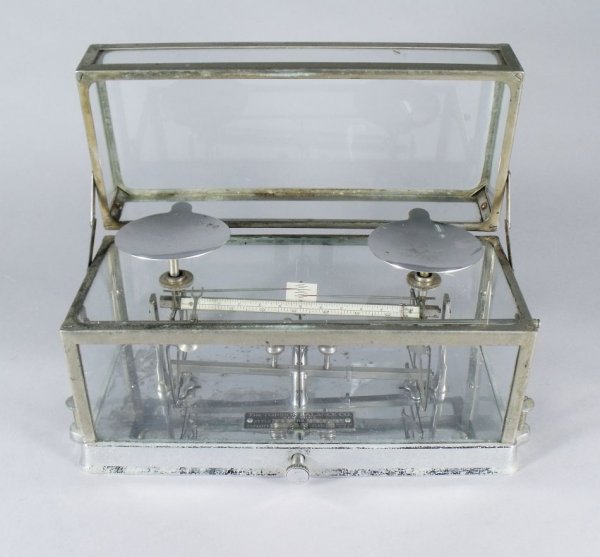 A Vintage Chrome and Glass Pharmacy Scale by Torsio: A Vintage Chrome and Glass Pharmacy Scale by Torsion Balance Company New York. H: 6.50 W: 11.50 D:5