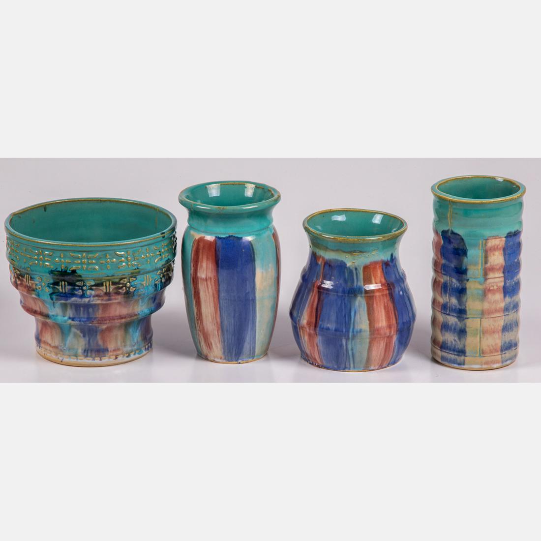A Group of Four Hull Pottery Vases and Jardiniere, 20th (1 of 4)