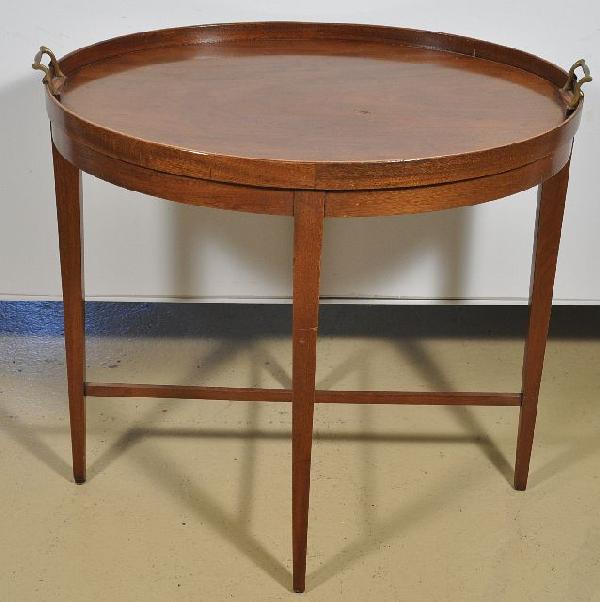 A Biedermeier Style Mahogany Oval Table, 20th Centu: A Biedermeier Style Mahogany Oval Table, 20th Century. Height: 29" Width: 30.5" Depth: 21"
