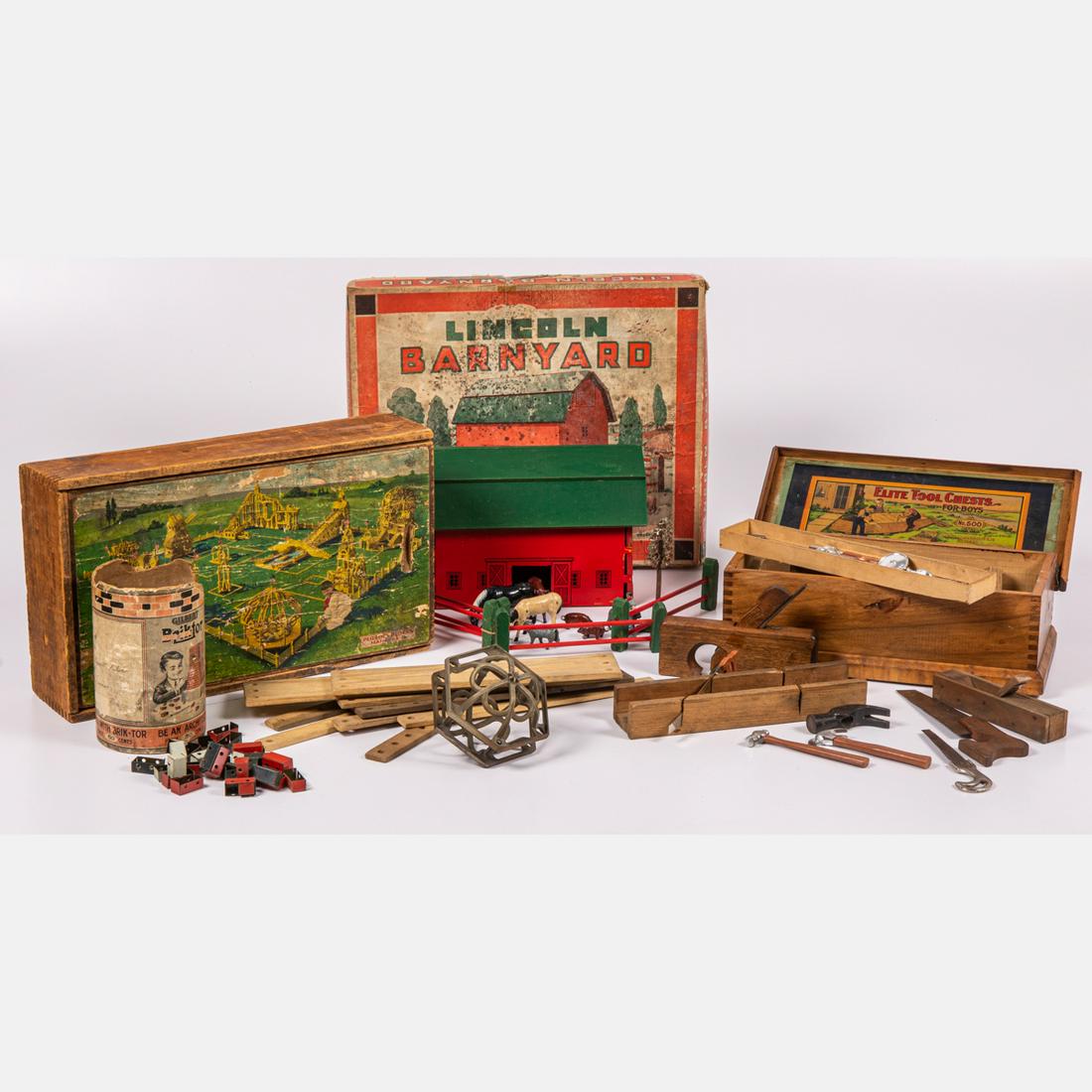 Lincoln Logs Barnyard Set with Original Box and Figures (1 of 5)