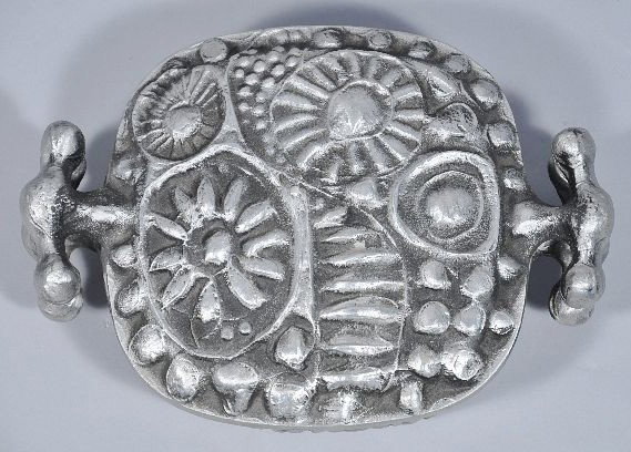 A Don Drumm Cast Aluminum Lidded Vessel, 20th Cent: A Don Drumm Cast Aluminum Lidded Vessel, 20th Century. Height: 3 Width: 11.5 Depth: 8.5