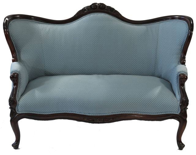 A Victorian Mahogany Settee, 20th Century.: A Victorian Mahogany Settee, 20th Century. HEIGHT: 38.5