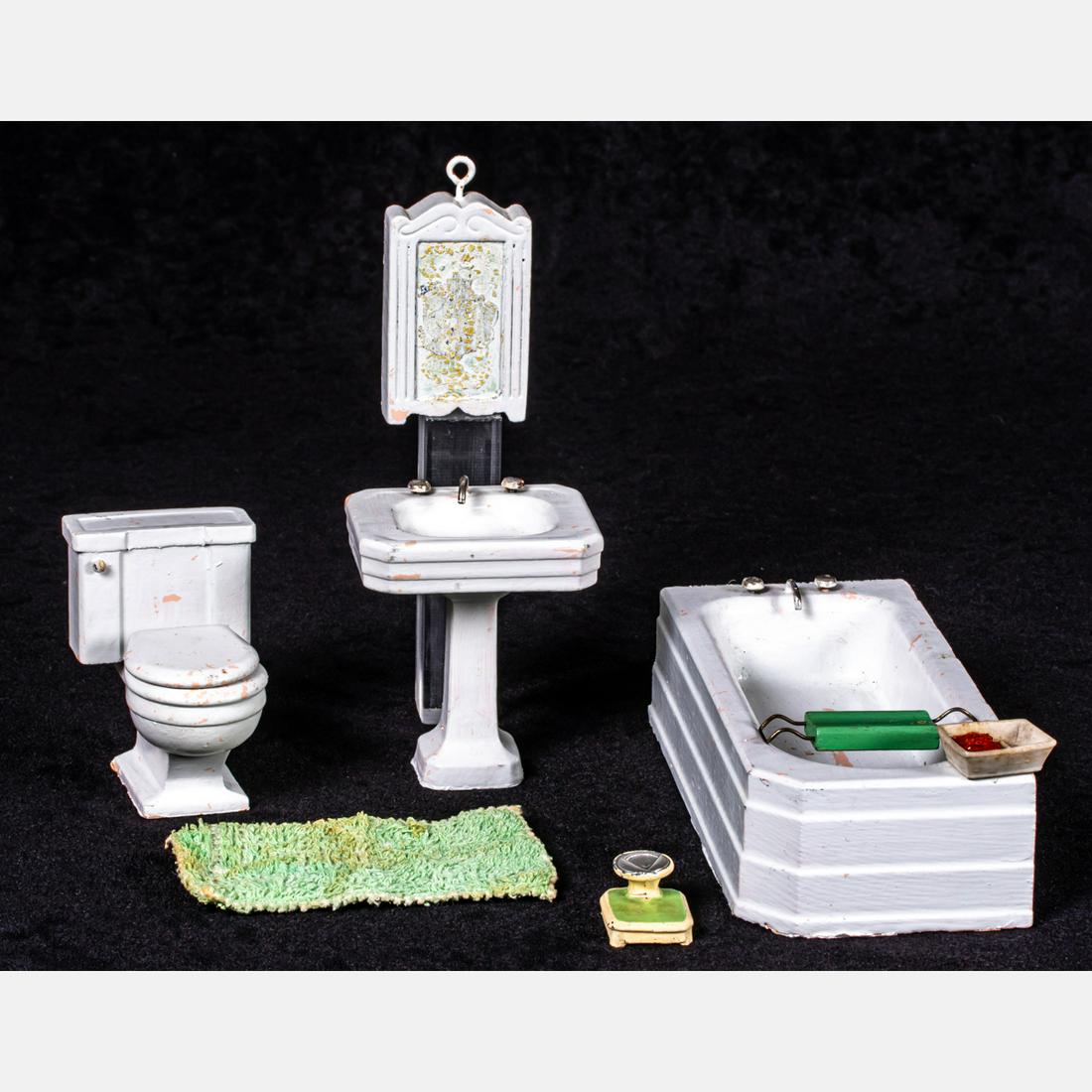 Eight Piece Strombecker Dollhouse Bathroom (1 of 3)