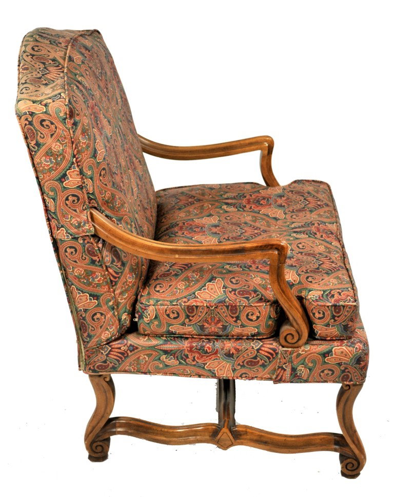 A French Provincial Style Walnut Fauteuil, 20th Cent - 7