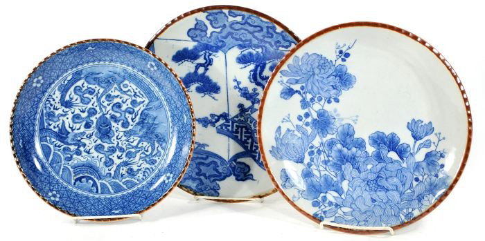 A Group of Three Chinese Blue and White Porcelain P