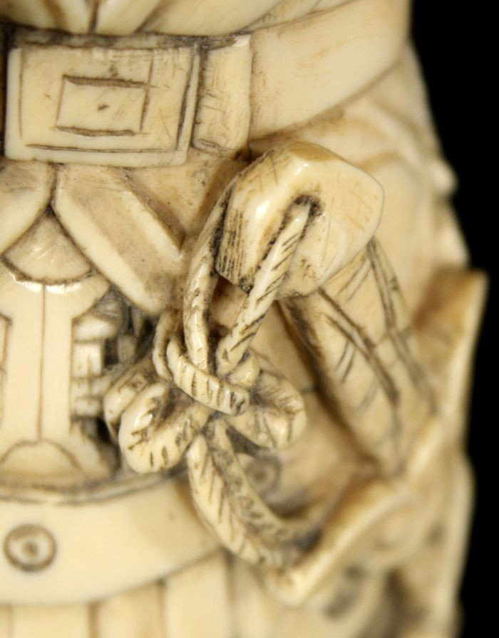 A Chinese Carved Ivory Figure of a Warrior, 20th Ce - 7