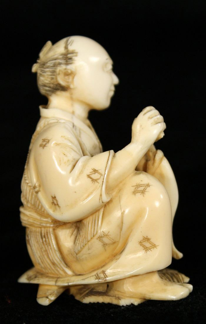 A Japanese Carved Ivory Figure of a Fisherman, Meij - 5