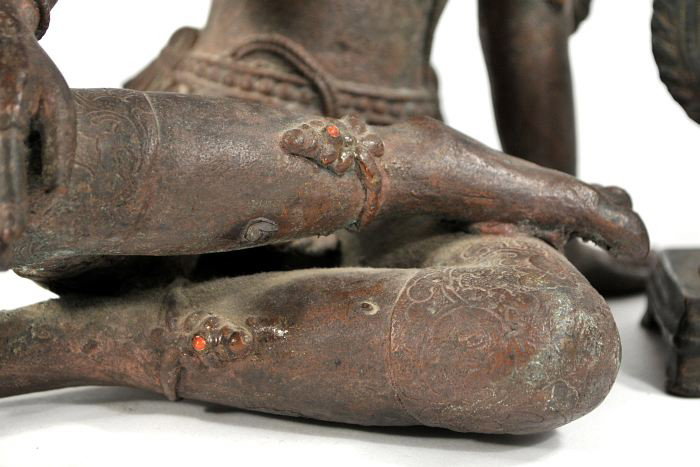 A Group of Three Cast Brass Indian Figures, 19th/20 - 5