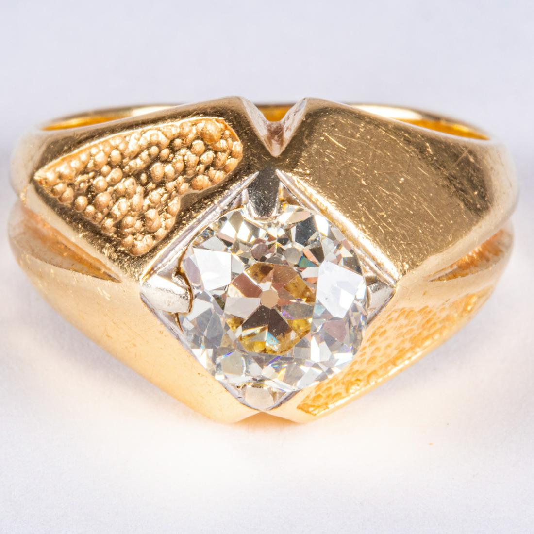 A 14kt Yellow Gold and Diamond Ring (1 of 5)