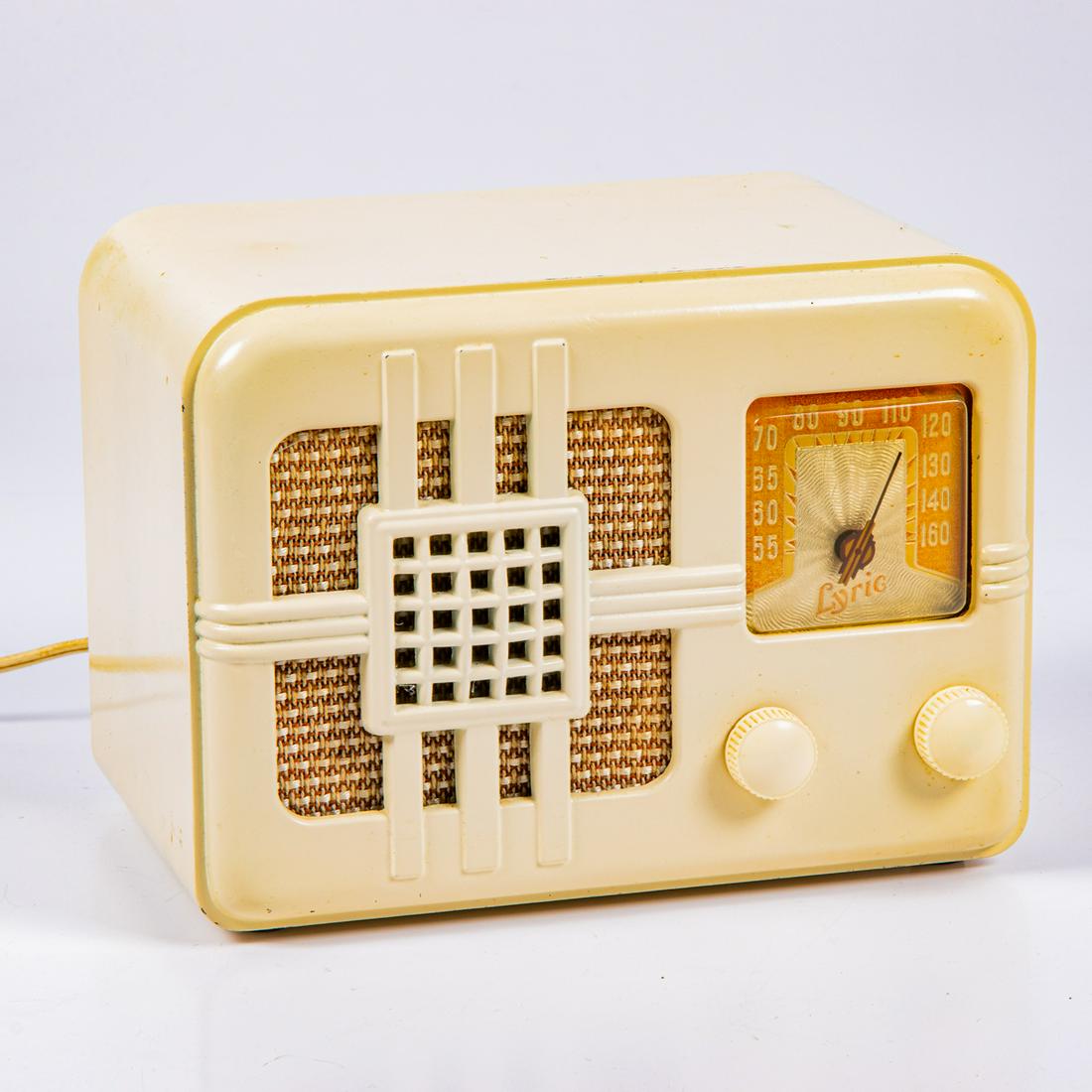 Rauland Corp. Lyric Art Deco Radio Receiver, ca. 1946 (1 of 4)