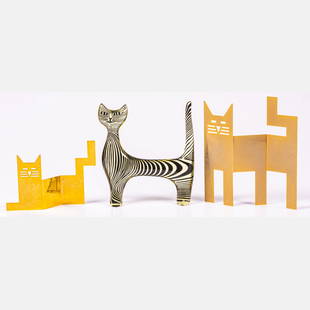 Lucite Resin Cat and Two Brass Cats Sculptures: Abraham Palatnik (Brazil, 1928-2020) Lucite Acrylic Cat with Two Brass Cats Sculptures, 20th Century. Lucite cat dimensions: H: 7 1/8 x W: 7 5/8 x D: 1 1/2 in. From the Estate of John A. Davidson, Jr.