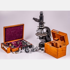 German Leitz Wetzler Trinocular Microscope