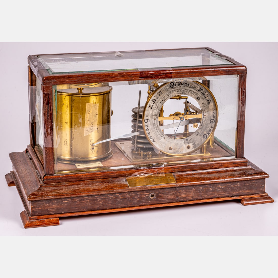 Victor E. Smyth Optician Dublin Barograph (1 of 10)