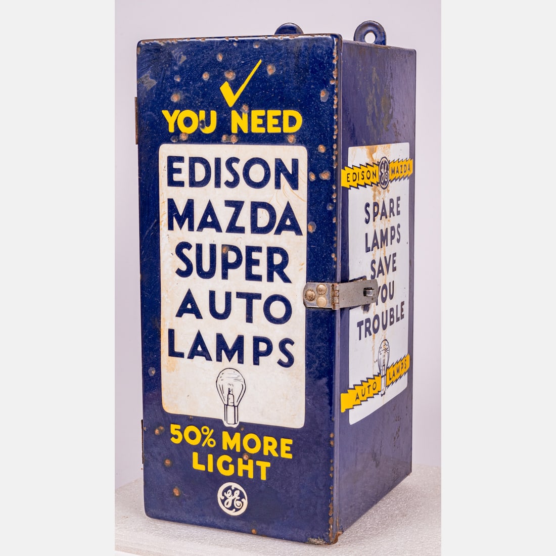 Mazda Auto Lamps Cabinet (1 of 6)