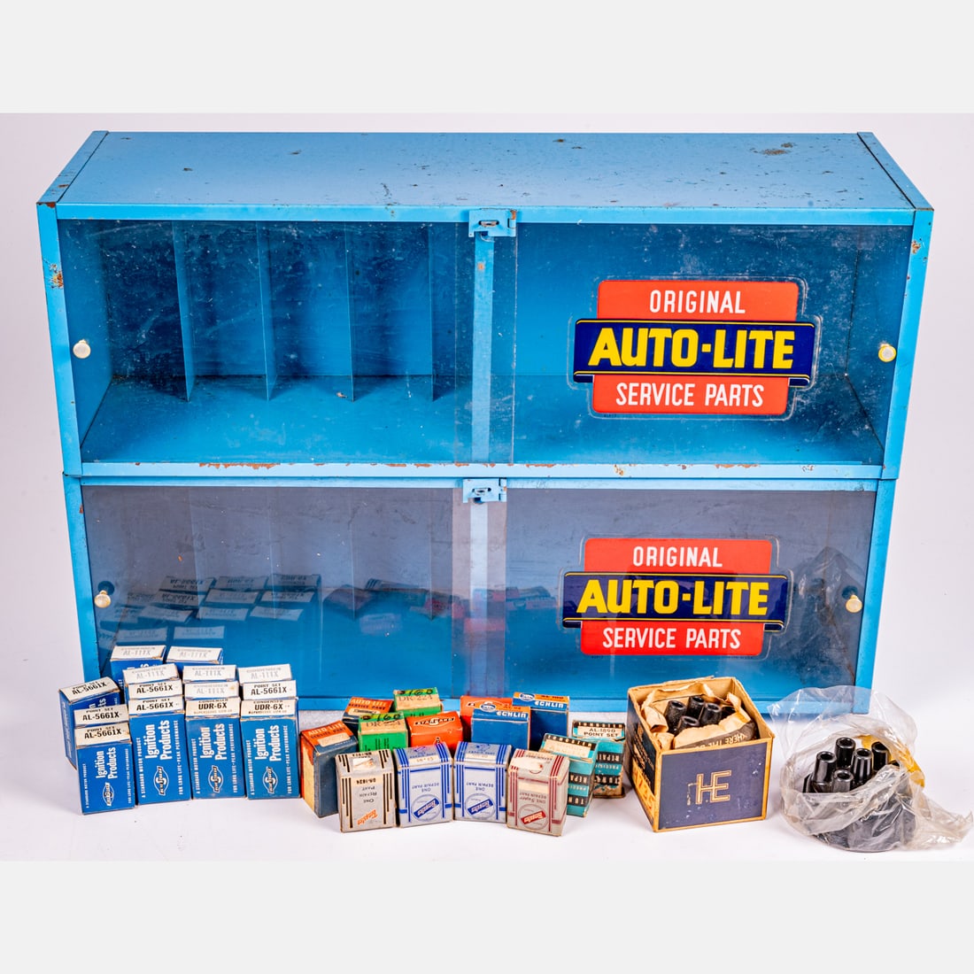 Auto-Lite Original Service Parts Cabinets (1 of 7)