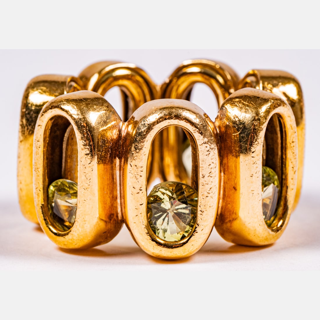 18kt Yellow Gold And Peridot Ring (1 of 4)