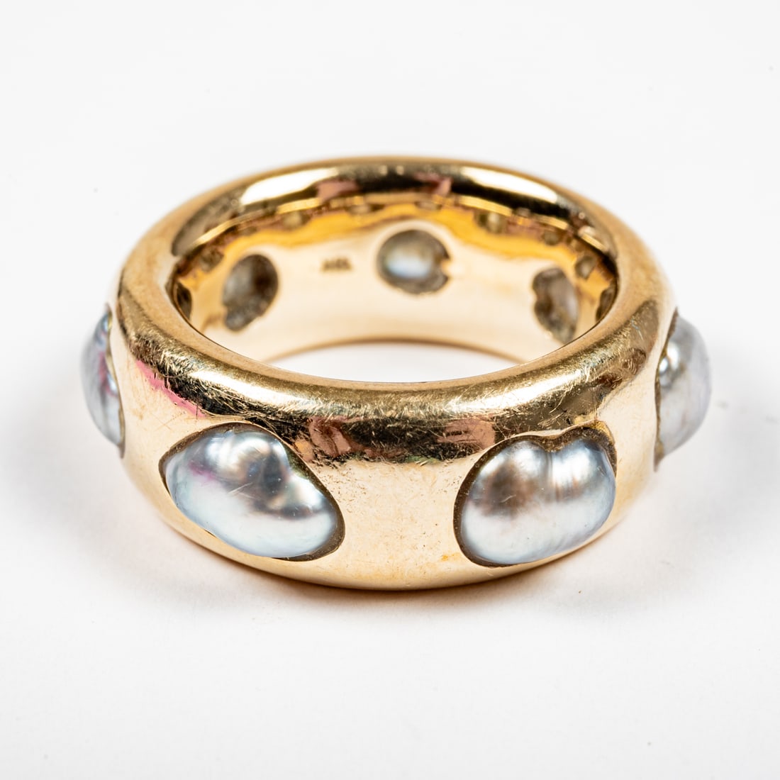 18kt Yellow Gold And Pearl Ring (1 of 4)