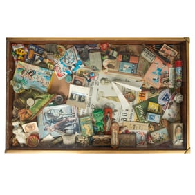 R-Place Vitrine Diner Table