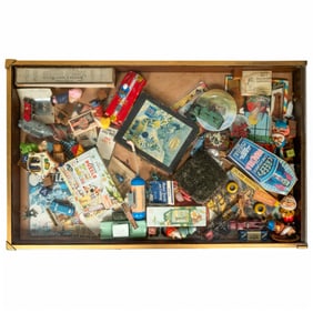 R-Place Vitrine Diner Table