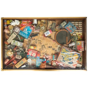 R-Place Vitrine Diner Table