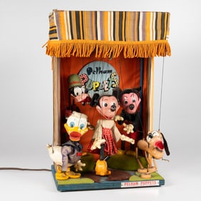 Disney Pelham Puppet Diorama Store Display