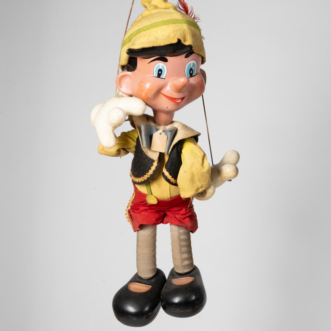 Pelham Disney Pinocchio Puppet (1 of 13)