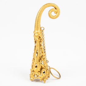 A Gilt Filligree Tussie Mussie Posy Holder