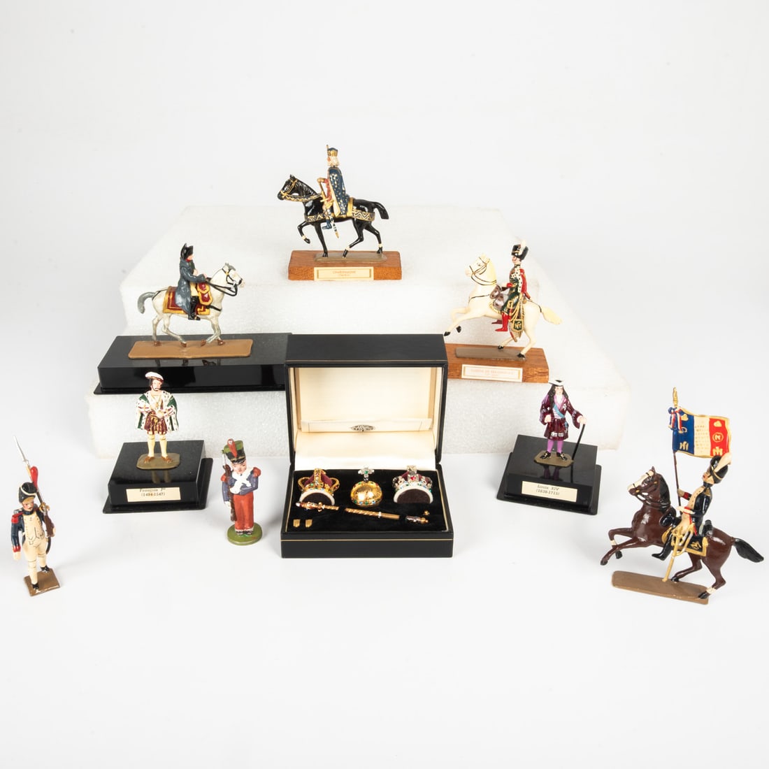 Eight Mignot Historical Personalities (1 of 9)