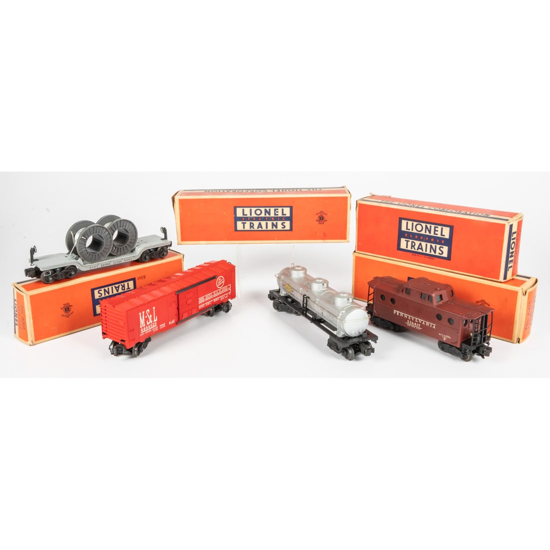 Four Lionel Train Cars, O Gauge (1 of 3)
