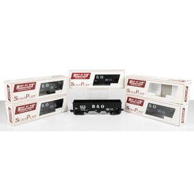Five Right-of-Way Hopper Cars, O Gauge