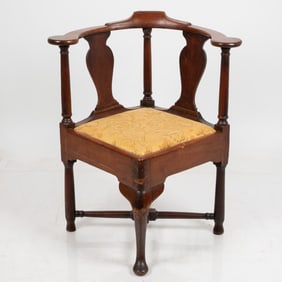 Queen Anne Walnut Corner Chair