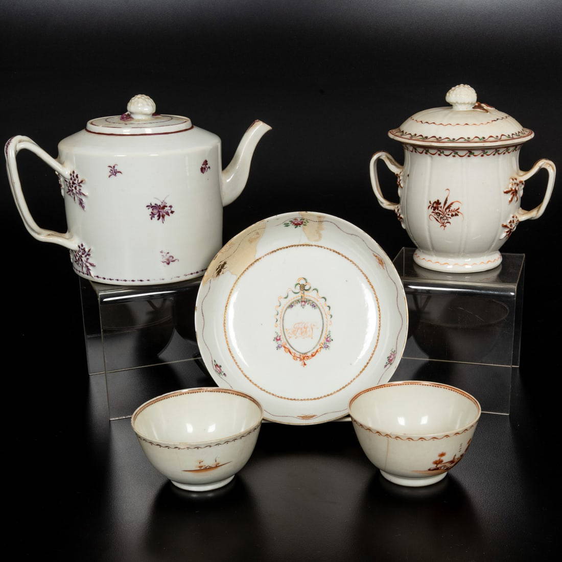 Composite Chinese Export Porcelain Tea Set
