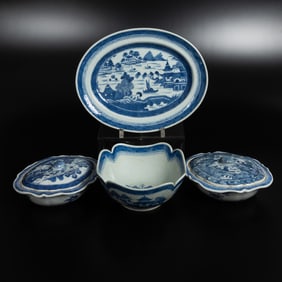 Four Chinese Export Porcelain Blue and White Canton Serving items